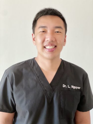 Dr. Lenny Nguyen headshot